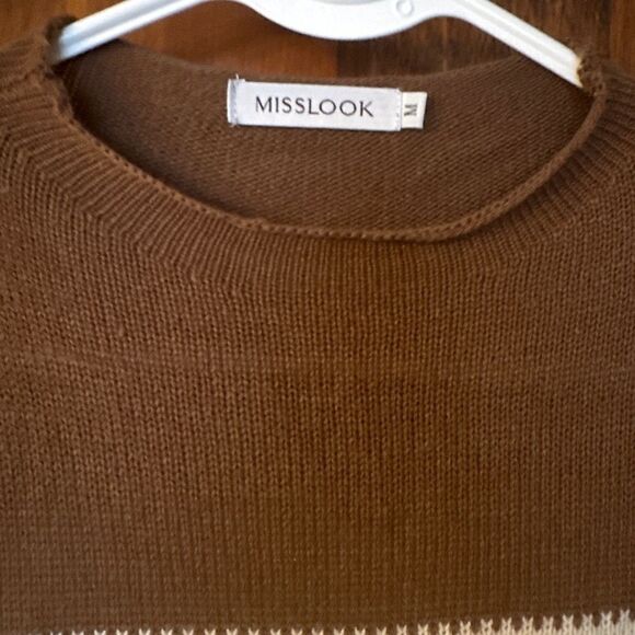 Miss Look Sweater Size Medium Fall - Picture 3 of 3